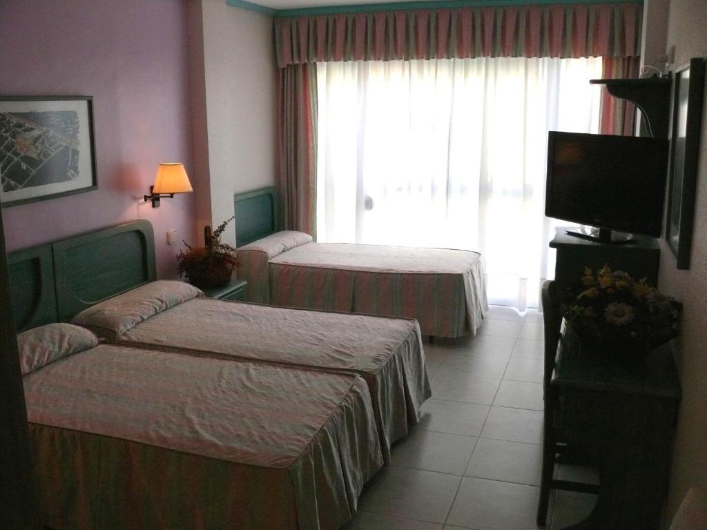 Hotel Torre Cristina Noja Δωμάτιο φωτογραφία
